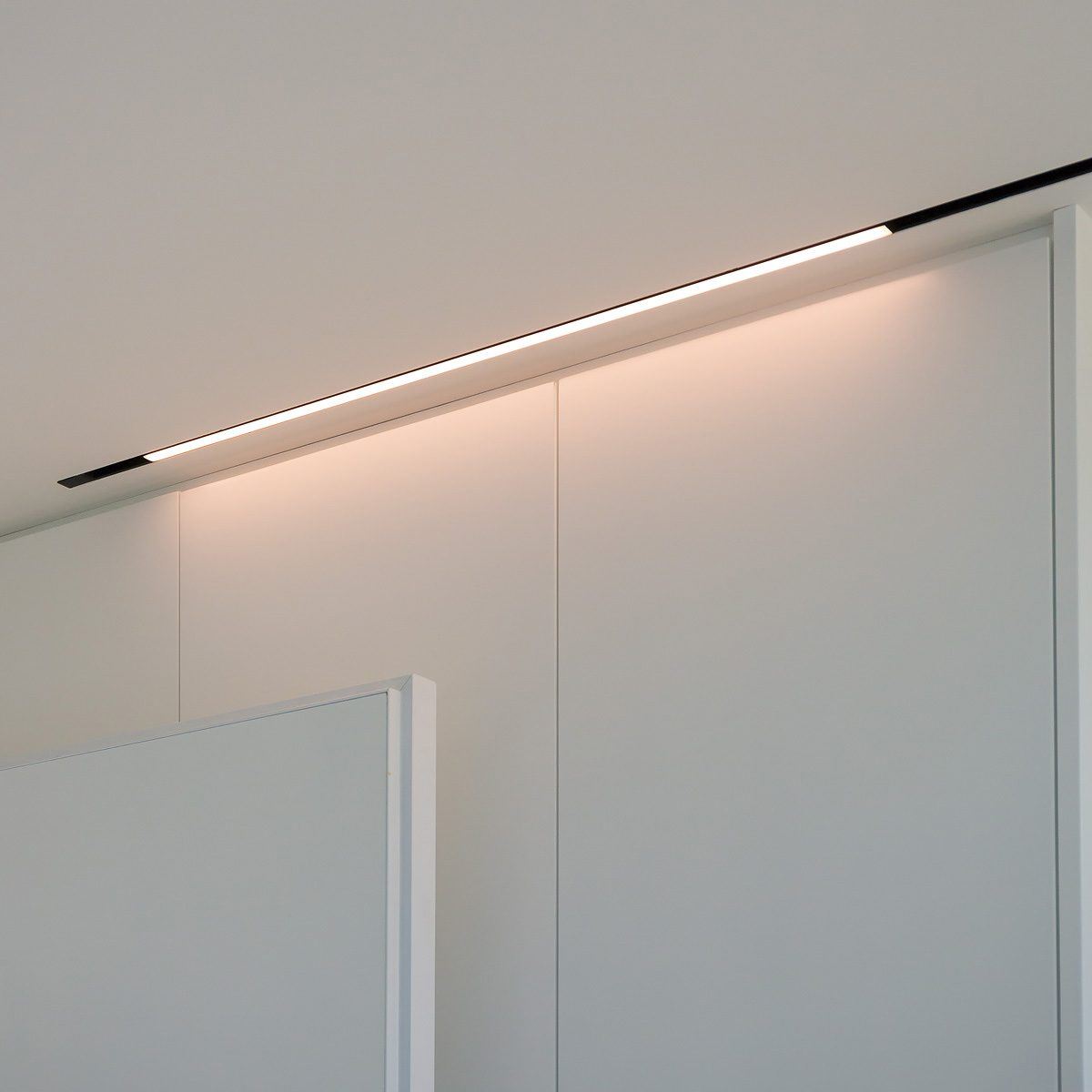 Private house קמחי תאורה - עיצוב תאורה בתקרה
